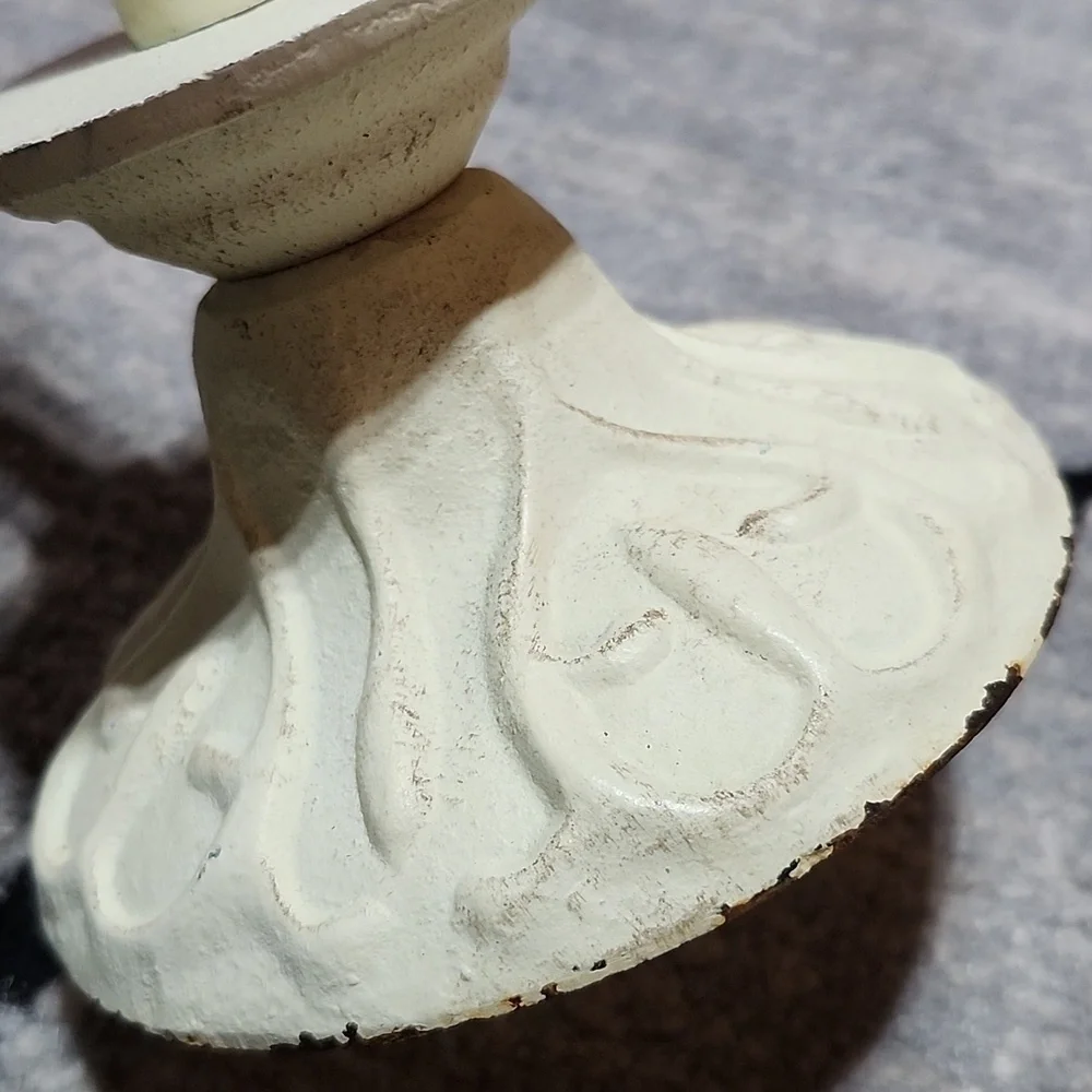 ANTIQUE WHITE 2001 CAST IRON 